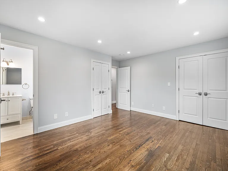 80 E Sunnyside Ln #1 — Photo 10