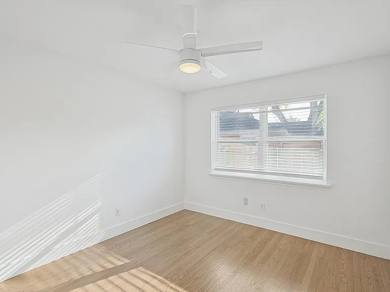 6912 Clemson Dr — Photo 35