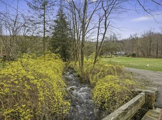 952 Peekskill Hollow Rd, Putnam Valley, NY 10579
