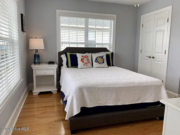 305 N Shore Dr — Photo 11