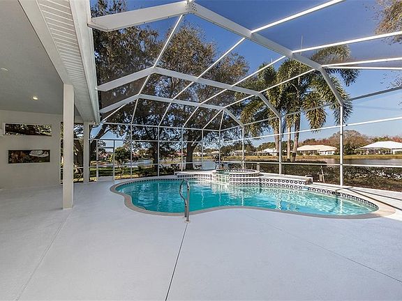 5th image of 317 Stone Briar Creek Dr