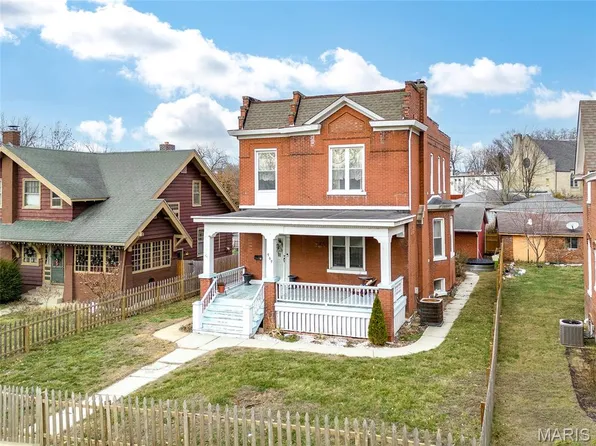 909 E Main St, Belleville, IL 62220