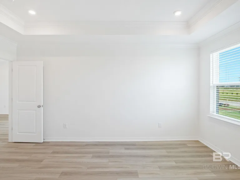 23828 Dominus Dr — Photo 32