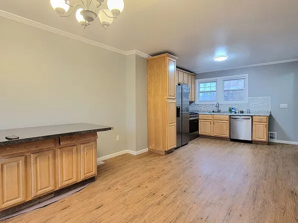 227 Roosevelt Ave, Carteret, NJ 07008