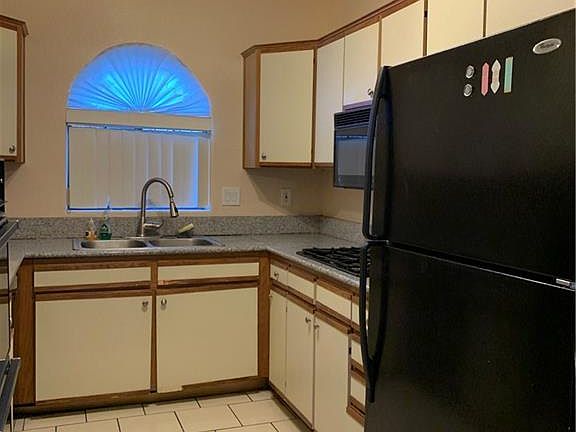 5th image of 1421 Santa Margarita St