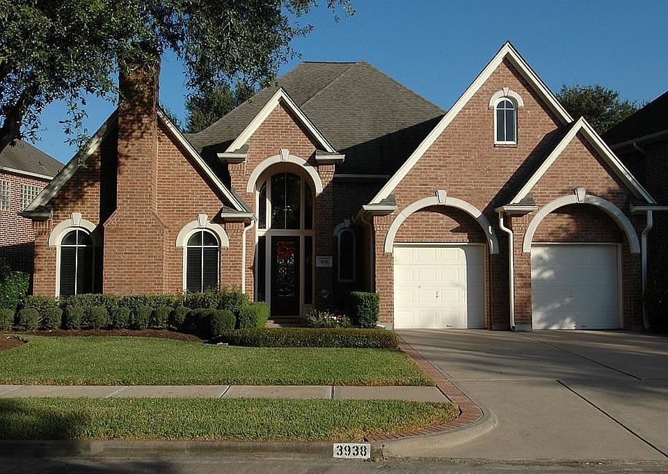 1st image of 3938 Turnberry Dr