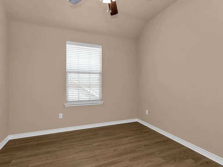 4924 Stray Creek Ln — Photo 22