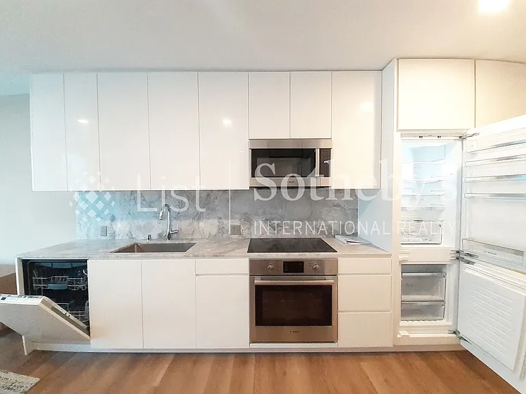 987 Queen St #3708 — Photo 4