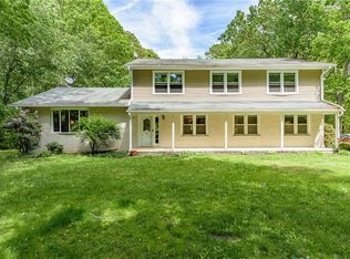 34 Lemon Rd, Farmingdale, NJ 07727