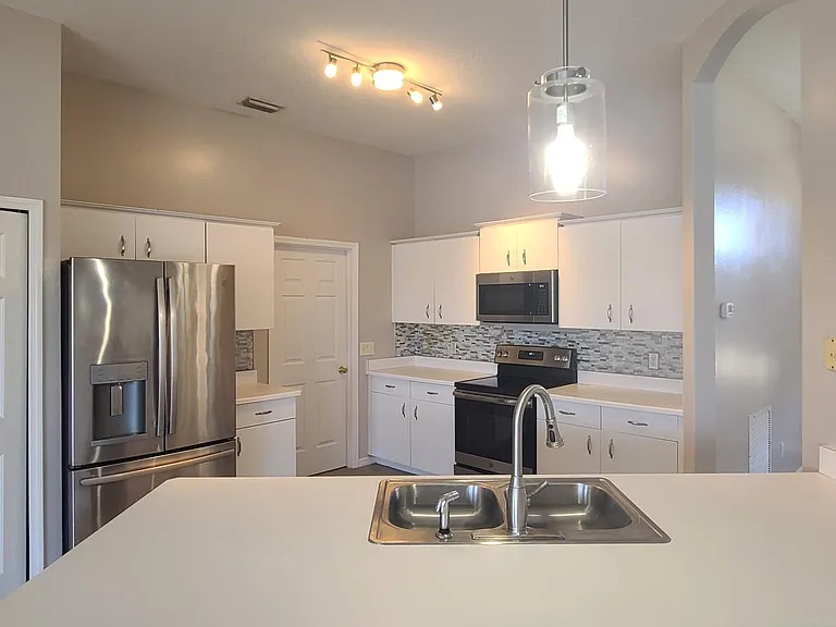 6750 Ferri Cir — Photo 5