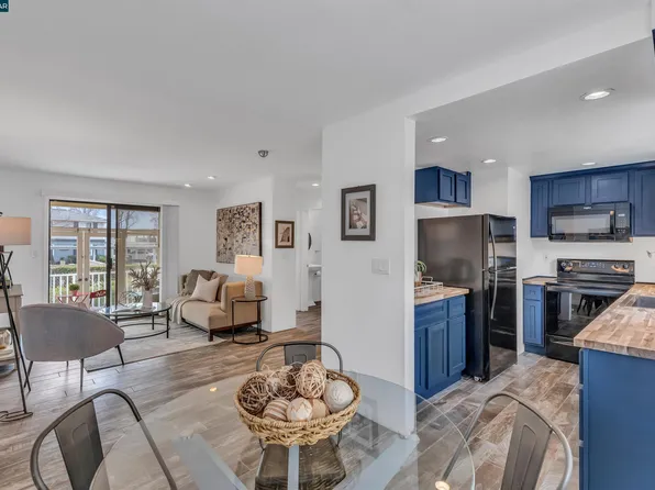 2827 Monument Blvd APT 25, Concord, CA 94520