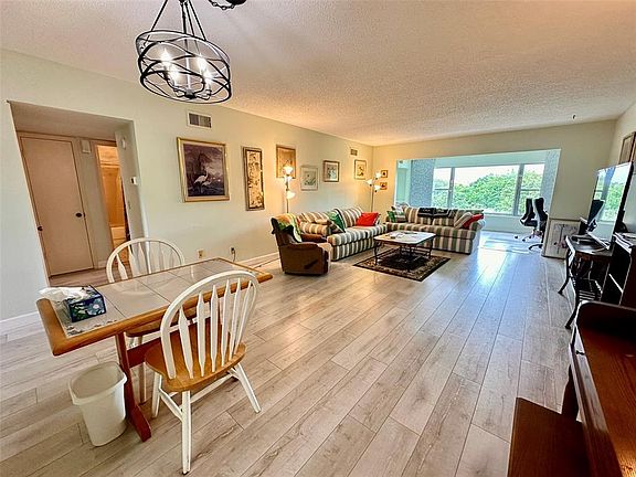 4th image of 2460 Franciscan Dr APT 76