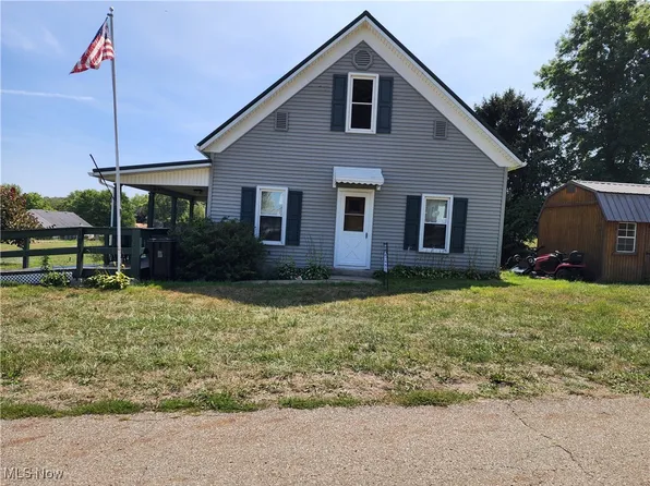 115 W Green St, Leesville, OH 44639