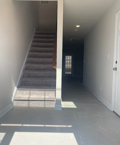48 Andrews Pl — Photo 2