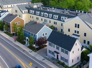 29 Main St #B106, Durham, NH 03824