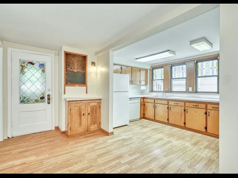 27 Martin St #1 — Photo 13