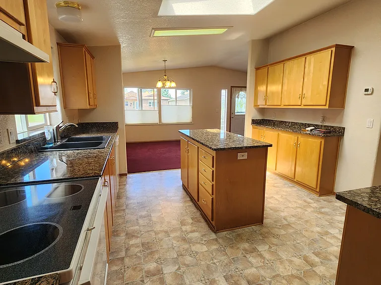 17 E Nicklaus Ave — Photo 4