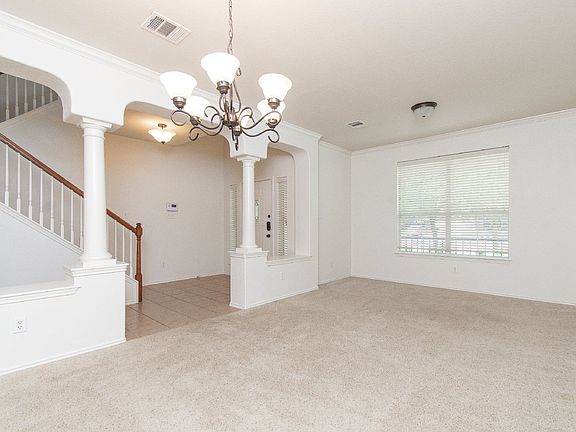 3rd image of 4902 Selenite Ct