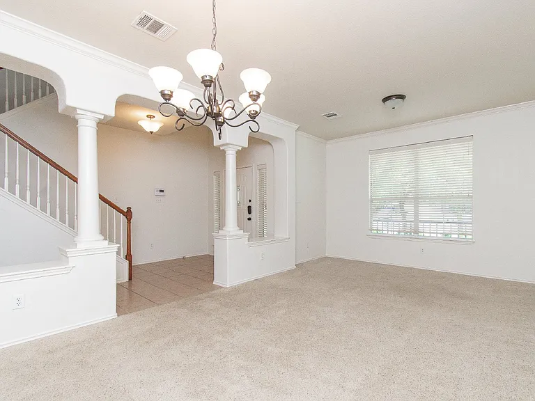 4902 Selenite Ct — Photo 3