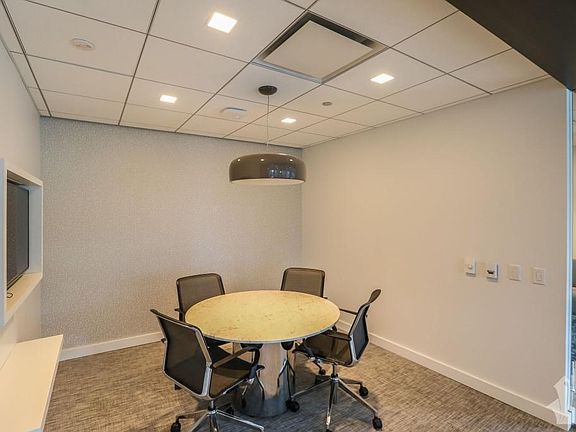 4th image of 341 W Wolf Point Plz