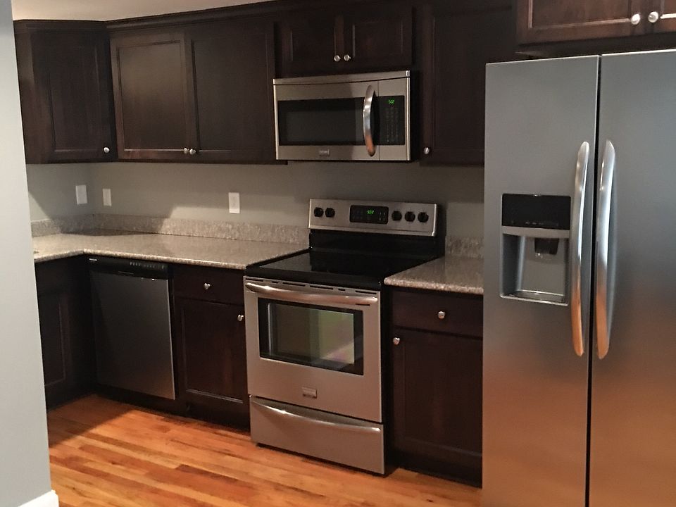 1st image of 945 4th Ave #13
