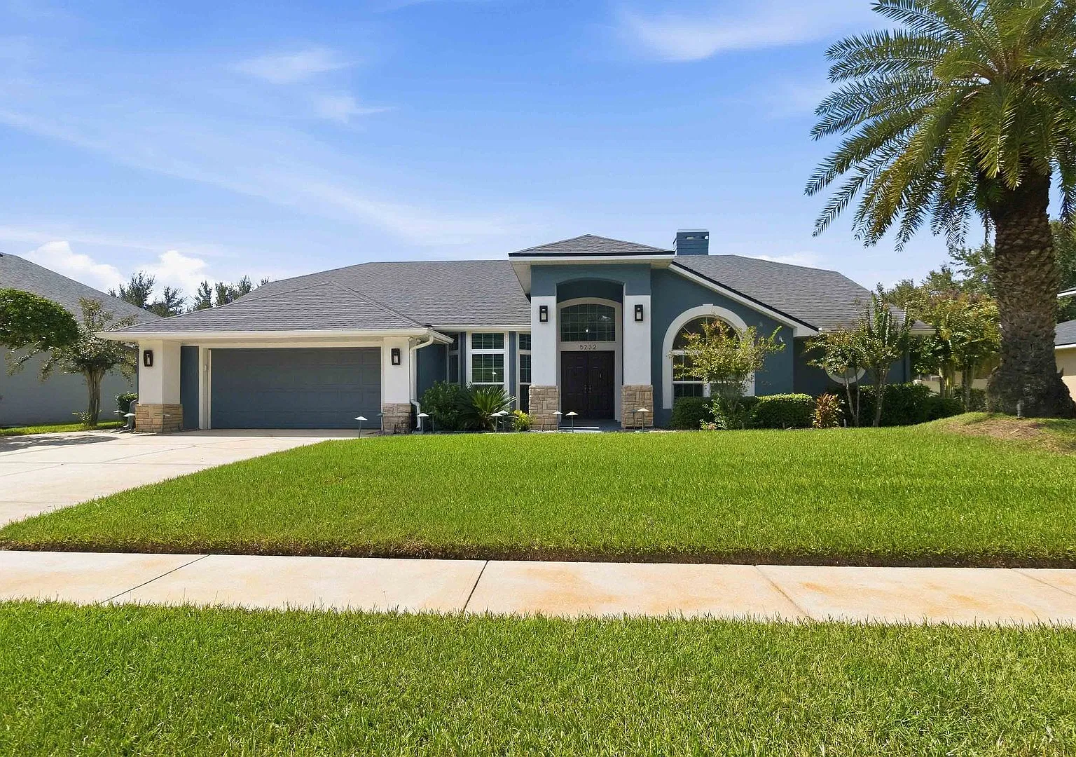 Pool Home Near Lake Nona! — Photo 1
