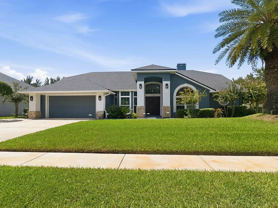5232 Hammock Cir