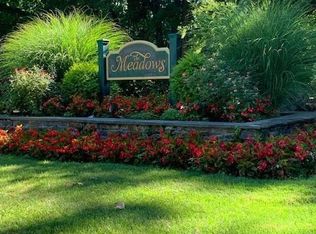 105 The Mdws #105, Enfield, CT 06082