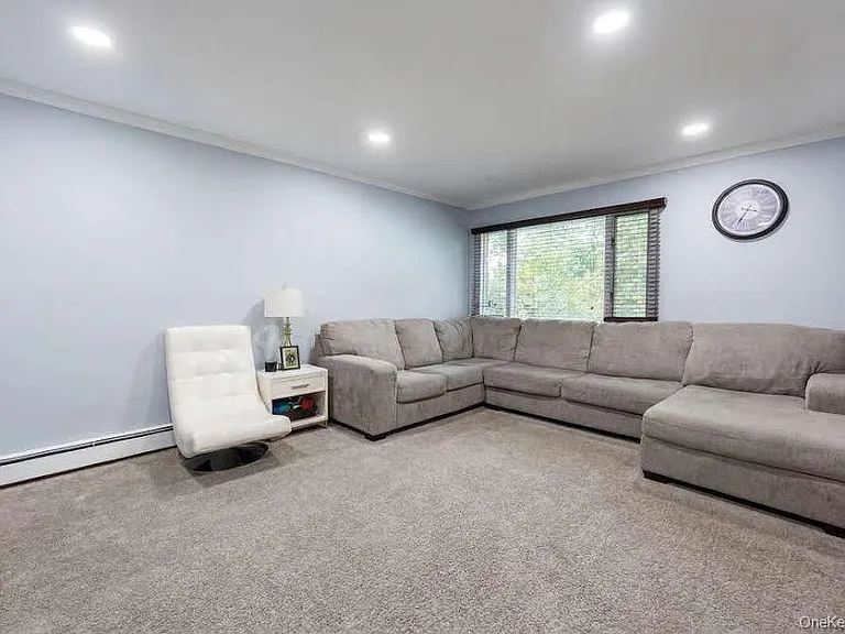 26 Inwood Rd — Photo 4