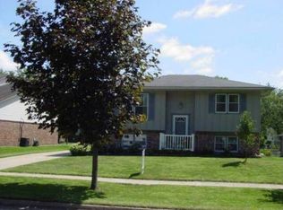 4213 Hull Ave, Des Moines, IA 50317