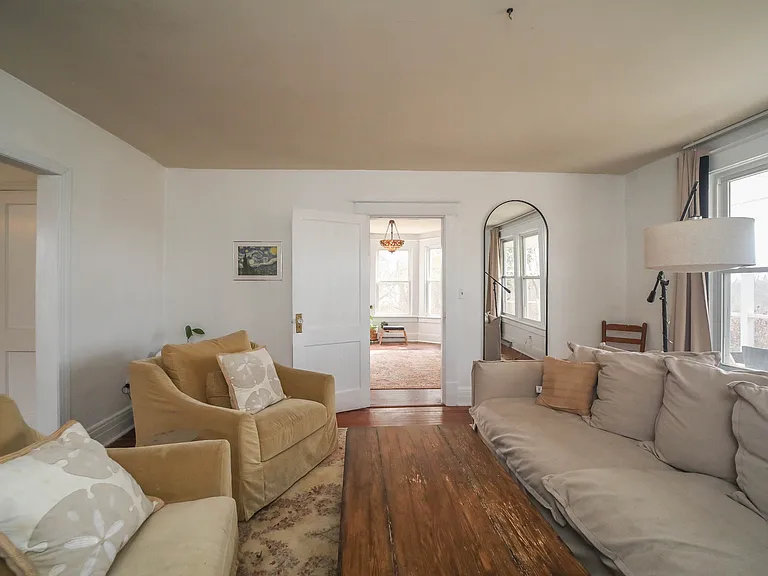 437 Roseland Rd — Photo 12