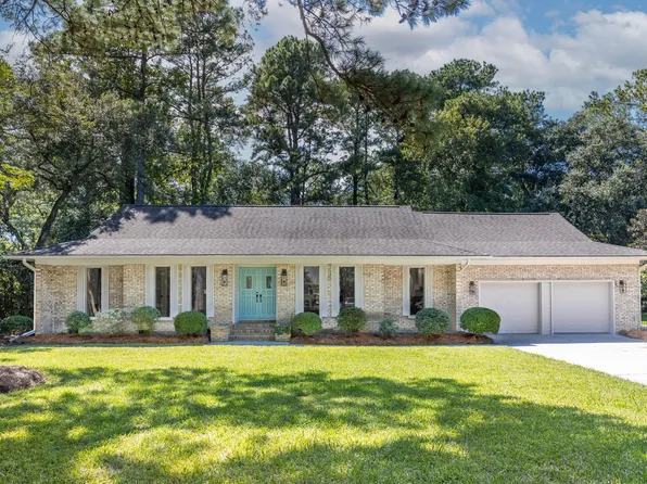 1014 Royalist Rd, Mount Pleasant, SC 29464