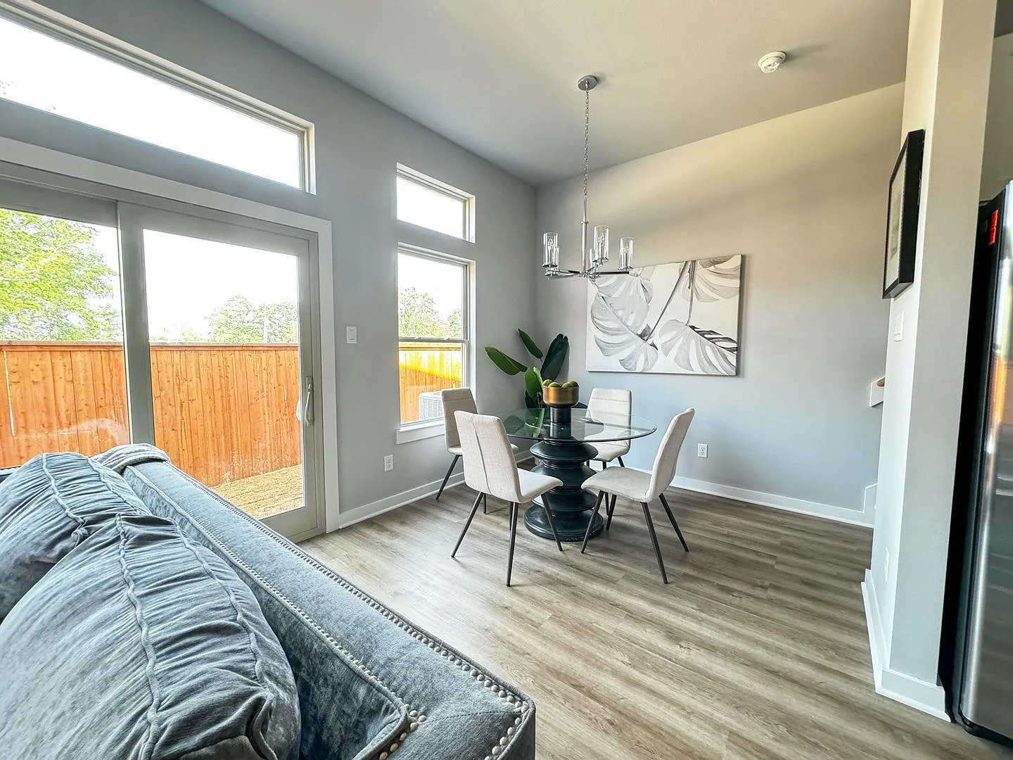 Retreat 3Beds | 2.5Baths — Photo 3
