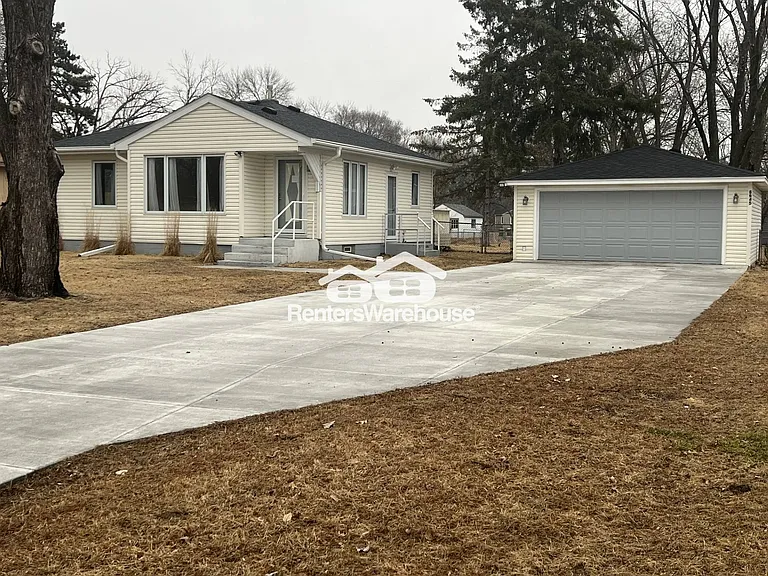 8645 Eldorado St NE — Photo 1