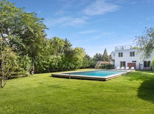 21 Old Montauk Hwy, Amagansett, NY 11930