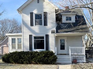 55 Garfield St, Oswego, IL 60543