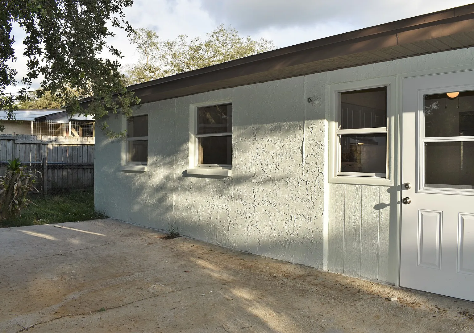 Reduced price! Great Neighborhood! — Photo 2