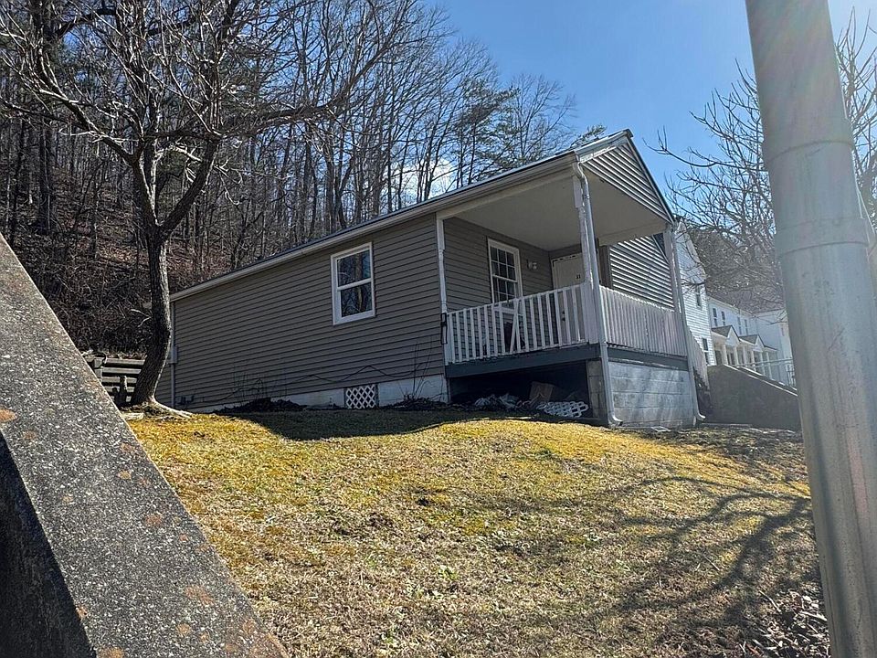 1st image of 502 Last Resort Ct