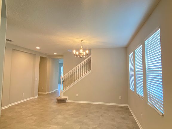 5th image of 698 Bay Bridge Cir