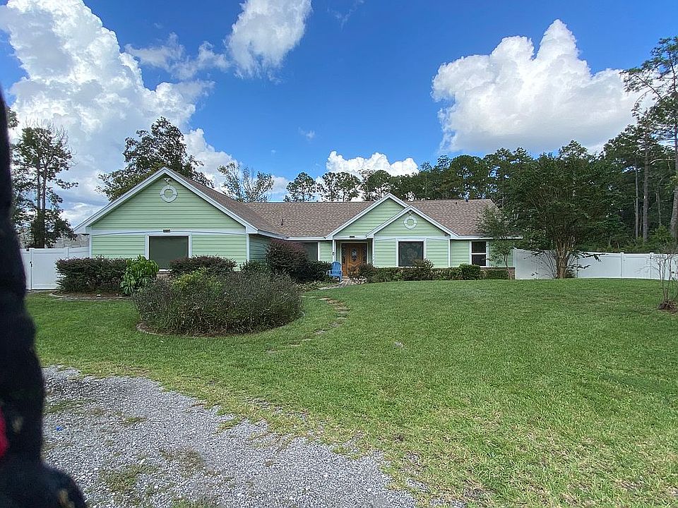 1st image of 172 River Oaks Cir
