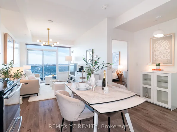 7165 Yonge St #Penthouse 201, Markham, ON L3T 0C9
