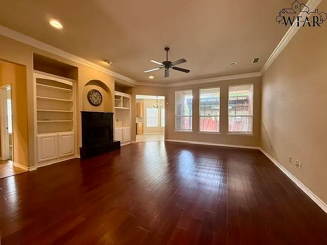 4929 Cypress Ave — Photo 5