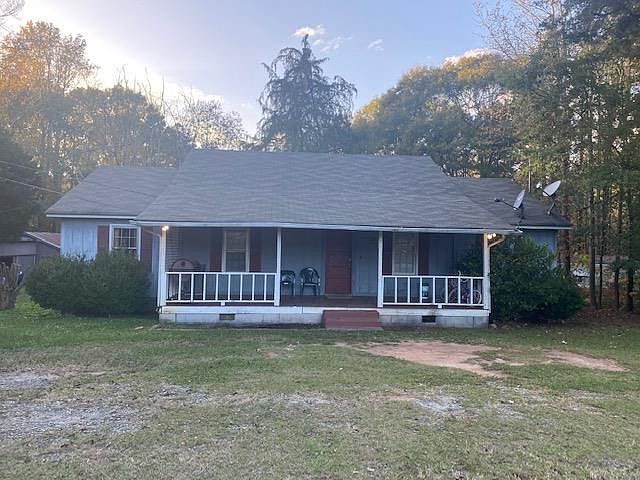 1st image of 121 Glenwood Cir