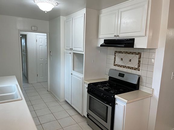 3rd image of 1254 Bauer Ave