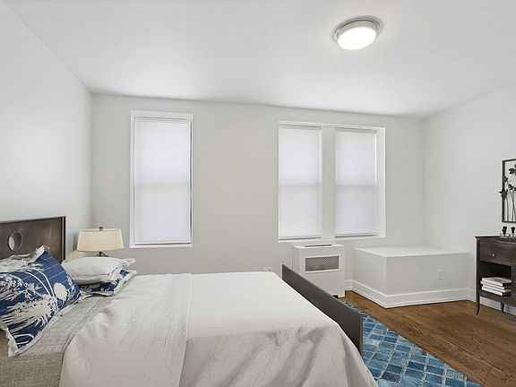 5th image of 699 Ocean Ave APT 1D