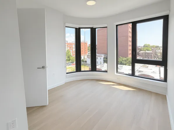 2201 Beverley Road image 2 of 10