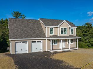 17 Higgins Dr, Kennebunk, ME 04043