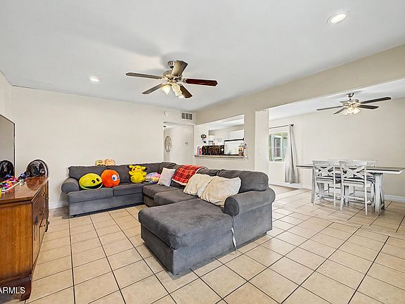 3rd image of 2726 W TAYLOR Street