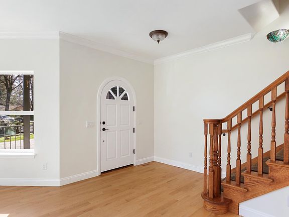 4th image of 12930 Ridge Rd