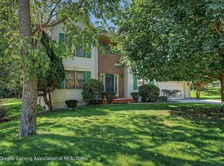 3965 Applegrove Ln, Lansing, MI 48911